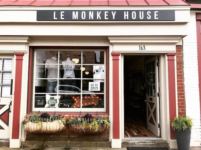 Le Monkey House Image