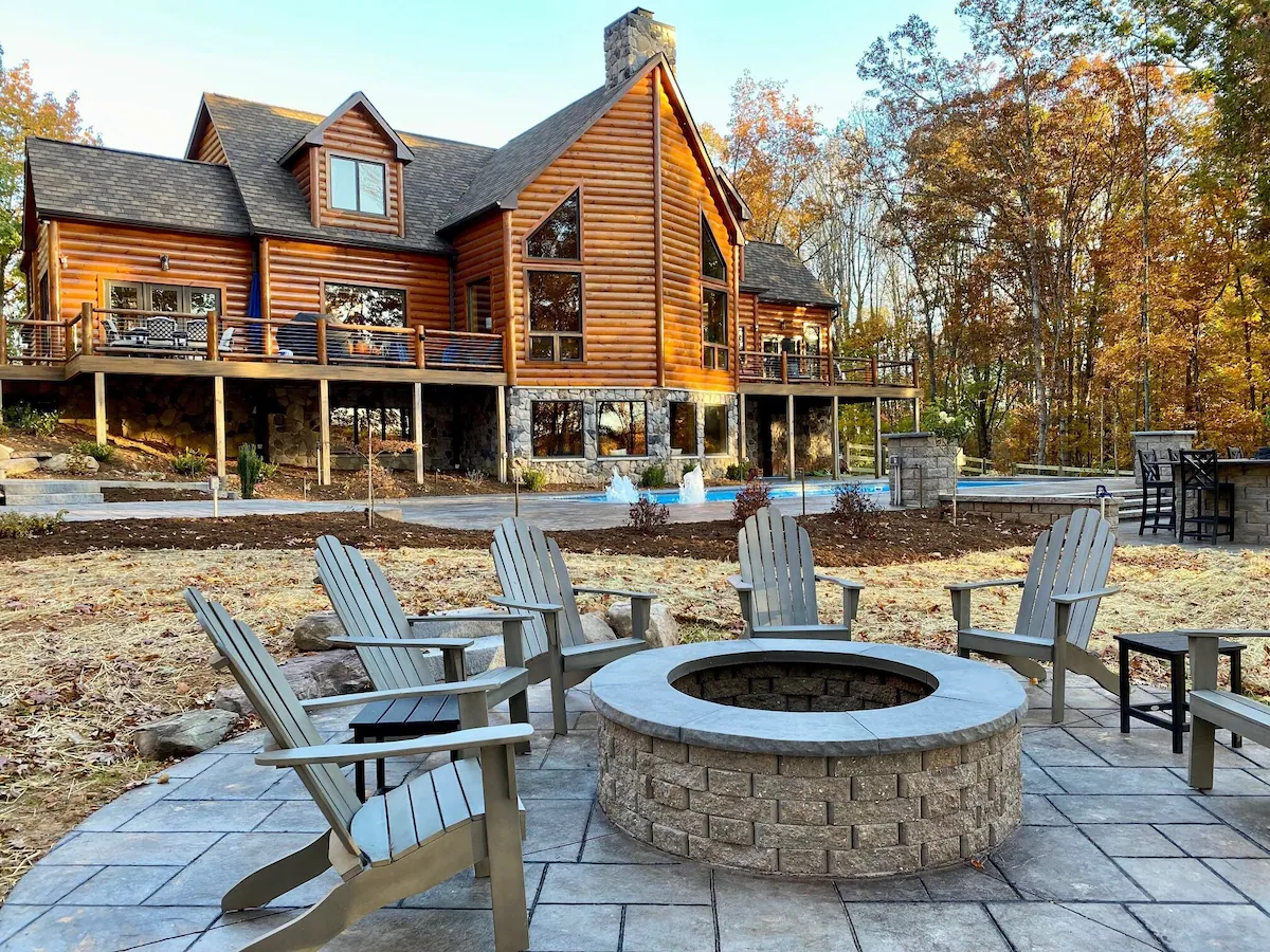 Cabin on Lake Culpeper Image